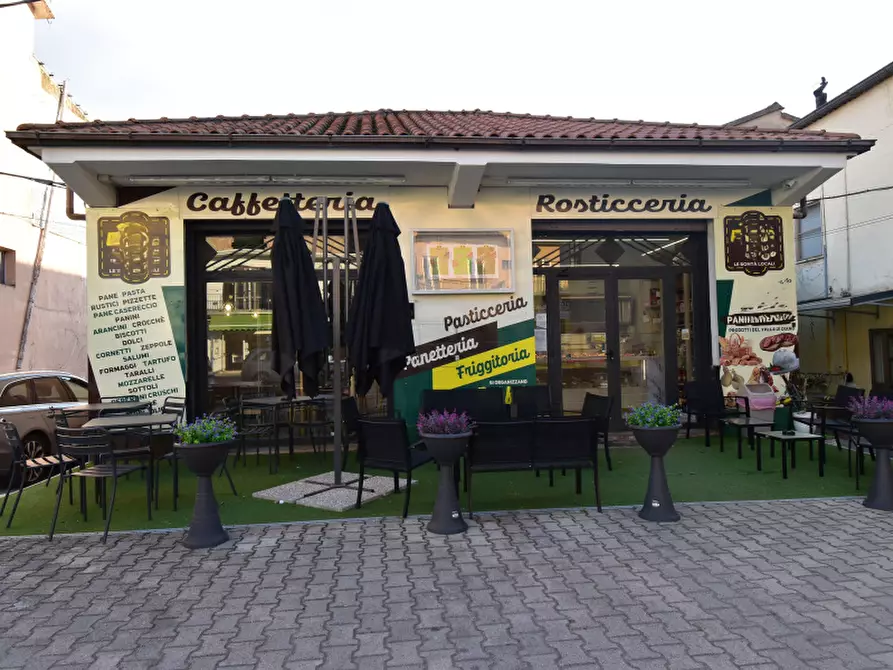 Immagine 1 di Negozio in vendita  in Via Trinità a Sala Consilina