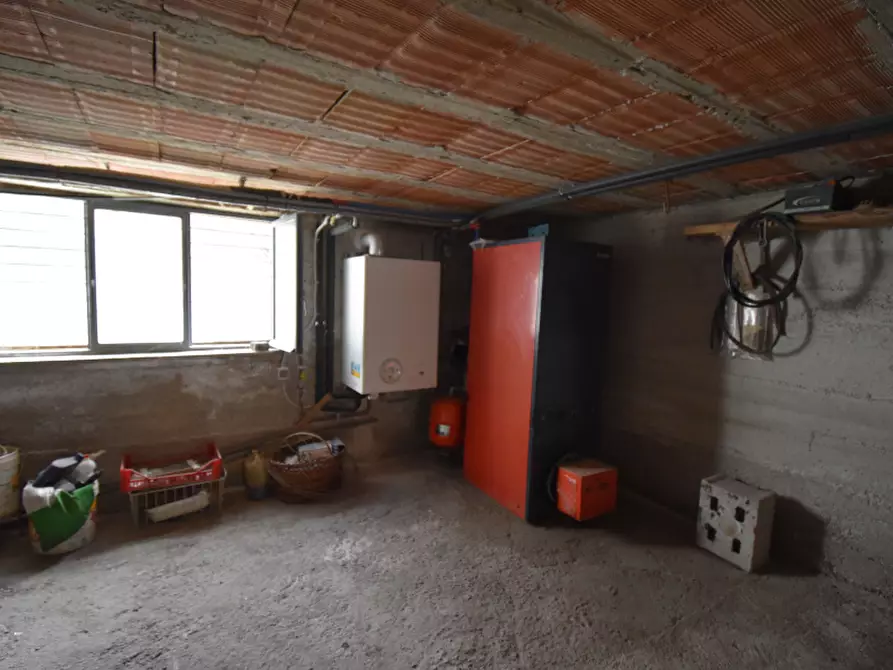 Immagine 19 di Villa in vendita  in Via Michele Spina a Monte San Giacomo