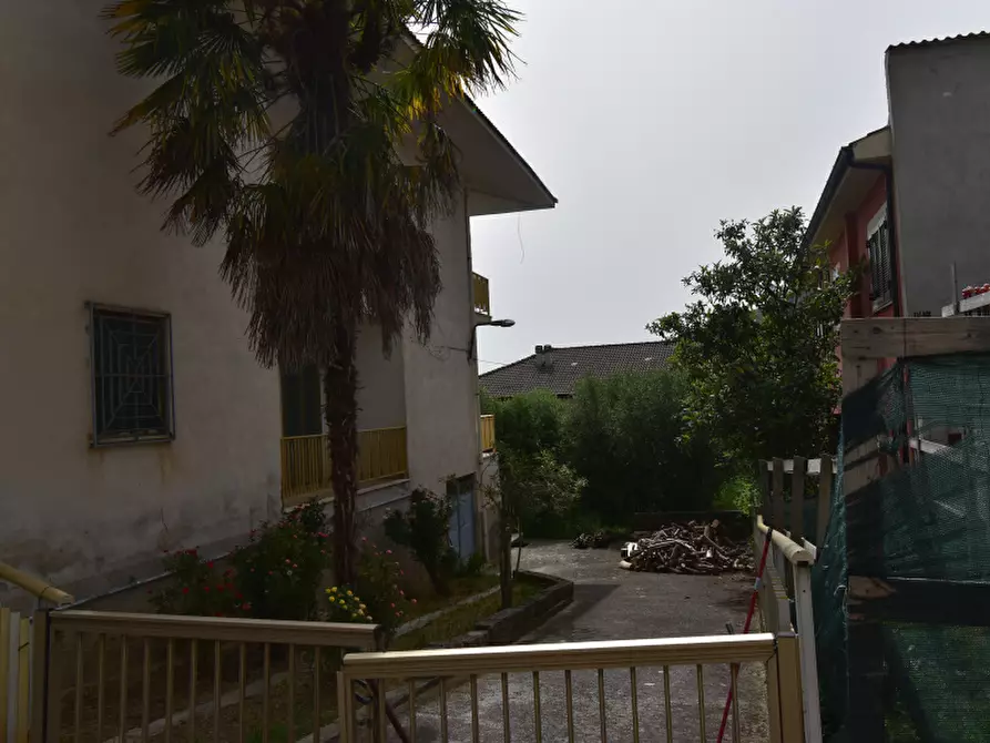 Immagine 28 di Villa in vendita  in Via Michele Spina a Monte San Giacomo