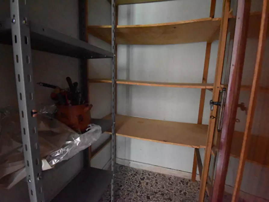 Immagine 13 di Appartamento in vendita  in Via Daniele Manin a Sala Consilina