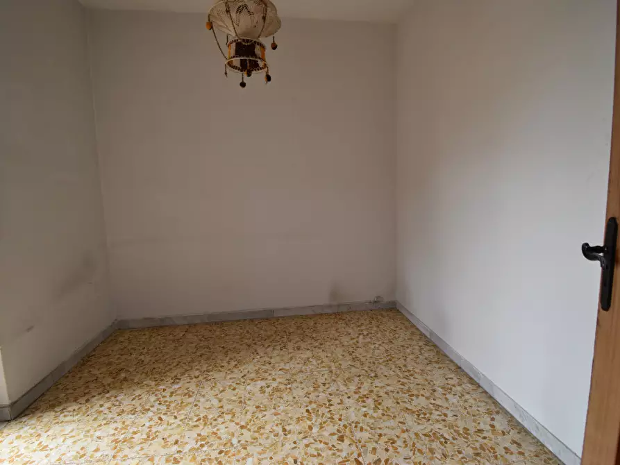 Immagine 14 di Appartamento in vendita  in Via Daniele Manin a Sala Consilina