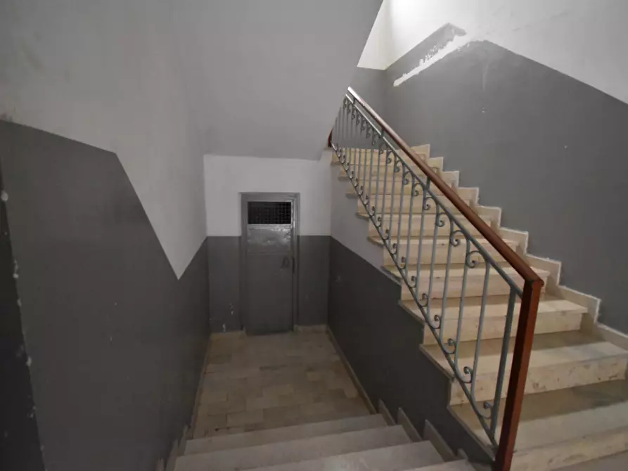 Immagine 21 di Appartamento in vendita  in Via Daniele Manin a Sala Consilina