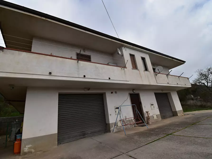 Immagine 1 di Villa in vendita  in Via Rocco di Cillo a Buonabitacolo