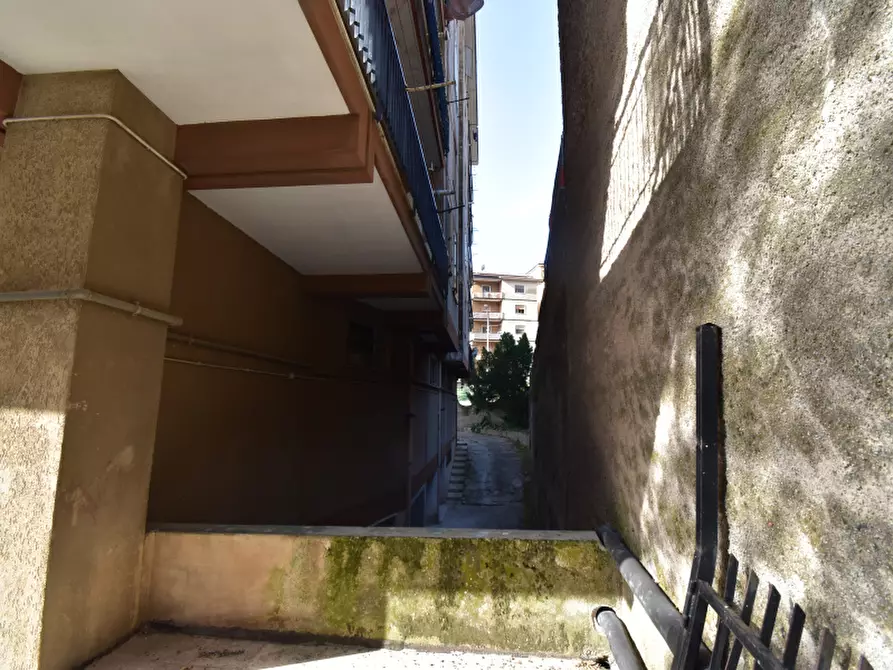 Immagine 25 di Appartamento in vendita  in Via Luigi Sturzo a Sala Consilina