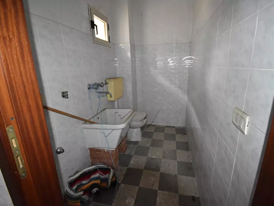 Immagine 5 di Palazzo in vendita  in Via Trinità a Sala Consilina