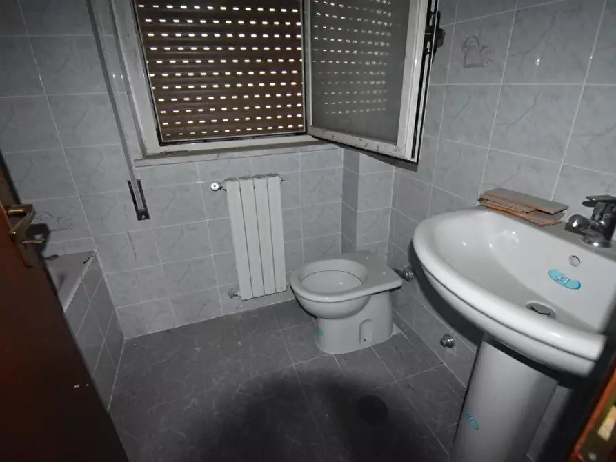 Immagine 8 di Palazzo in vendita  in Via Trinità a Sala Consilina