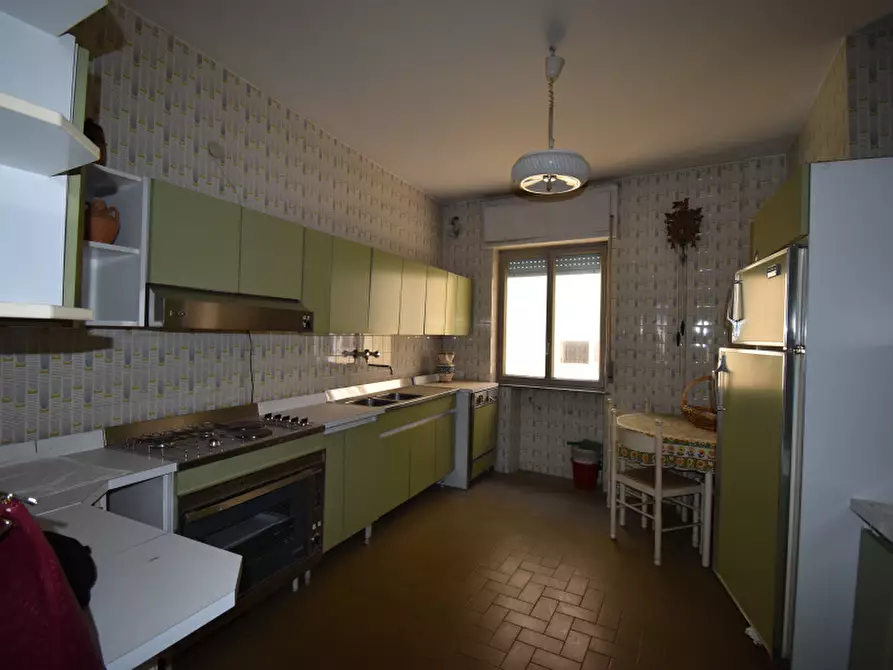 Immagine 10 di Appartamento in vendita  in Via Mezzacapo a Sala Consilina