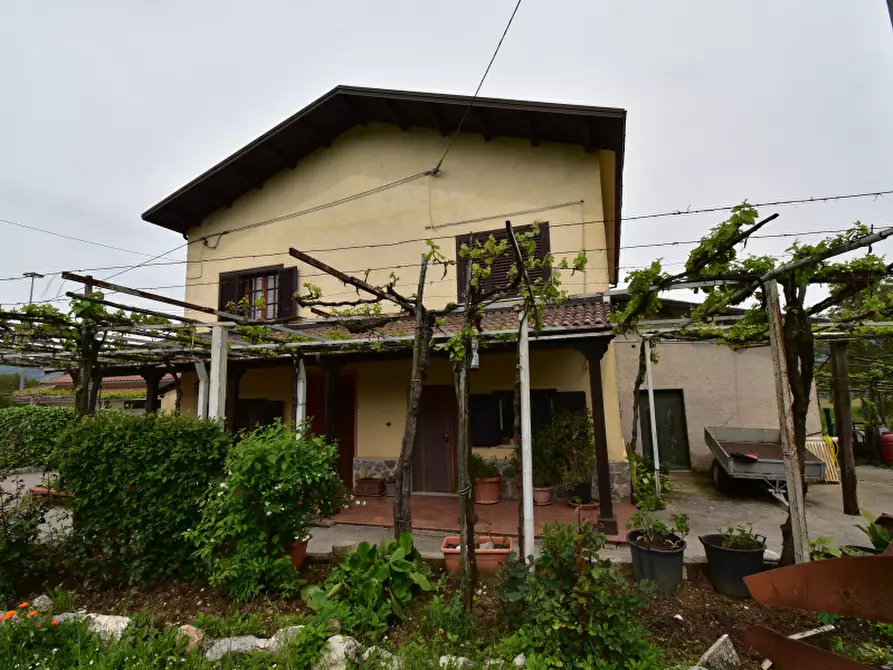 Immagine 1 di Villa in vendita  in SS517 a Buonabitacolo