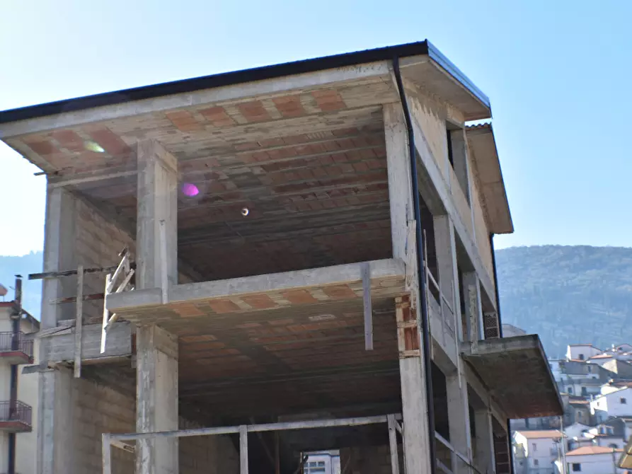 Immagine 1 di Palazzo in vendita  in Via Roma a Sassano