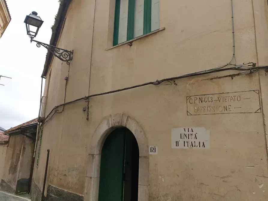Immagine 1 di Villa in vendita  in Via Unità d'Italia a Padula