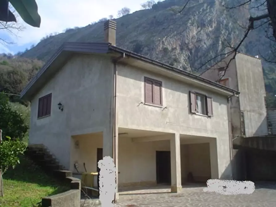 Immagine 8 di Villa in vendita  in Strada Statale Fondo Valle Noce a Trecchina