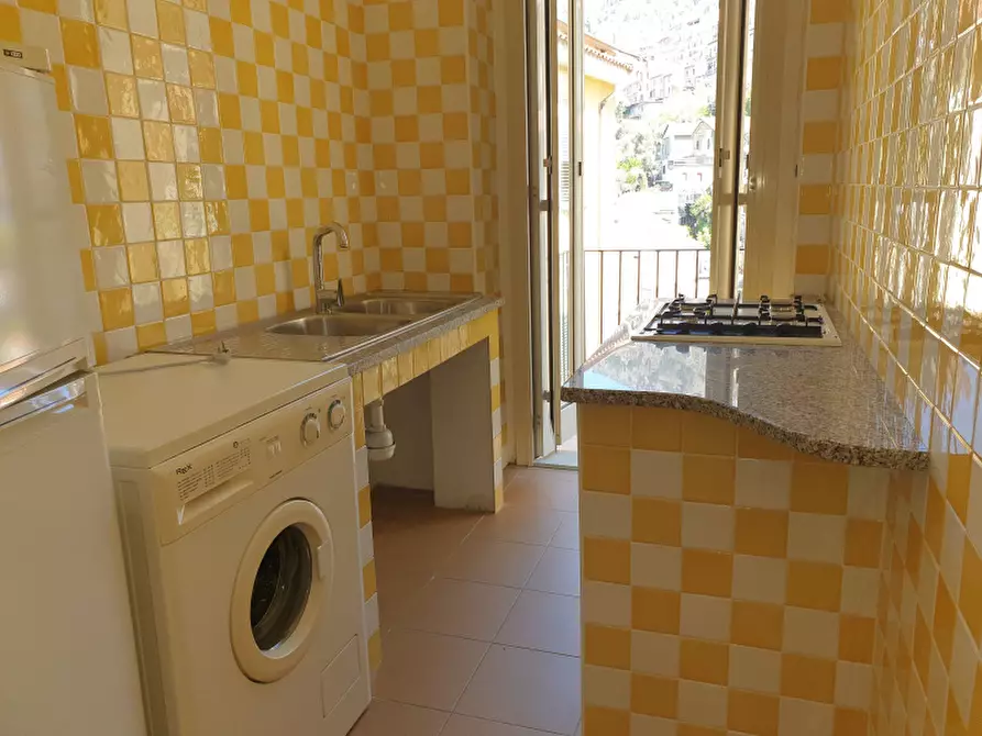 Immagine 6 di Appartamento in vendita  in Via Valle Mauro a Sala Consilina