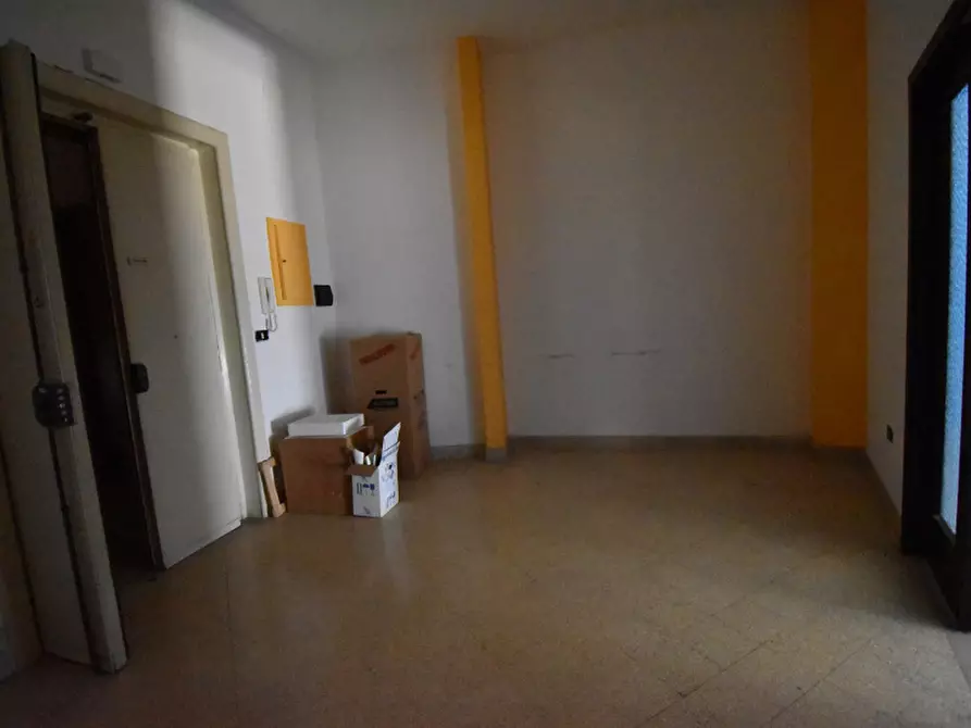 Immagine 8 di Appartamento in vendita  in Via Giacomo Matteotti a Sala Consilina