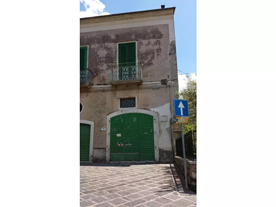 Immagine 9 di Appartamento in vendita  in Via Monsignor Stefano Macchiaroli a Teggiano