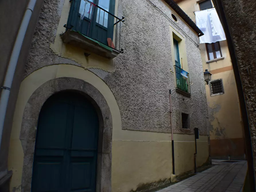 Immagine 6 di Palazzo in vendita  in Via Sant'Andrea a Teggiano