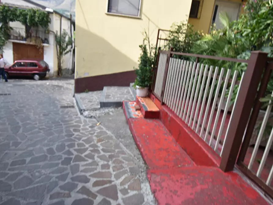 Immagine 4 di Villa in vendita  in Via Piave a Sassano