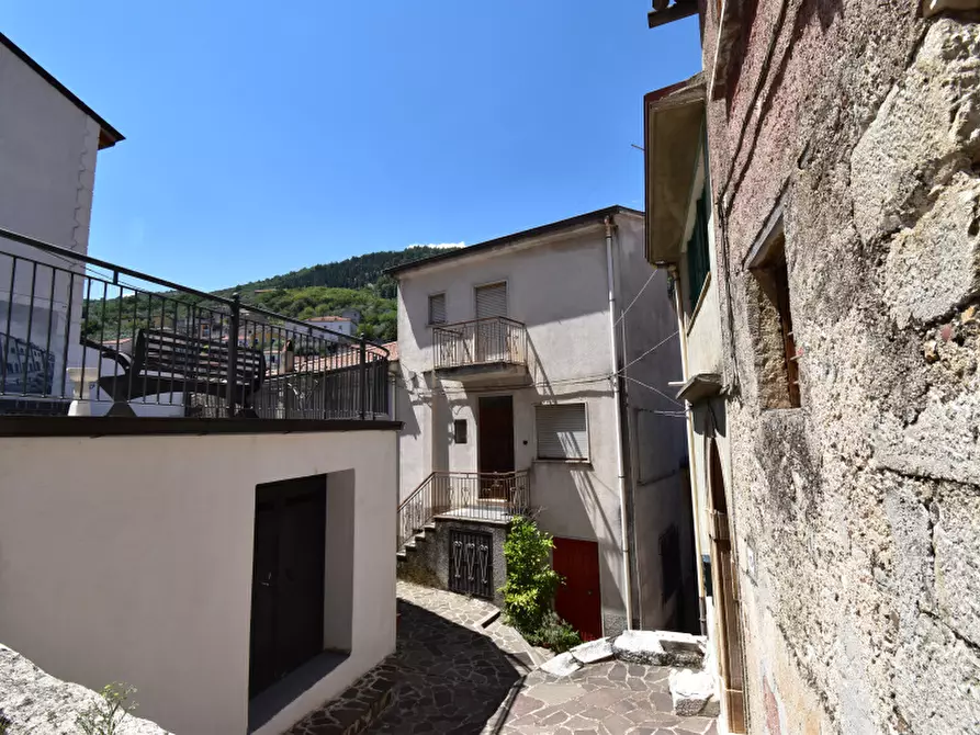 Immagine 16 di Villa in vendita  in Via Toscano a Sassano