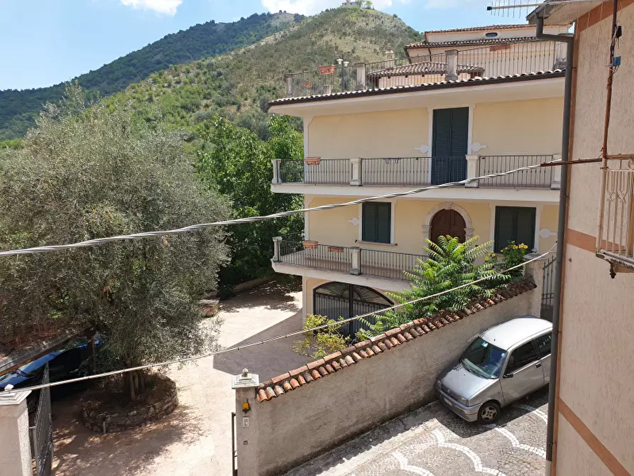 Immagine 8 di Villa in vendita  in Via Volturno a Sassano