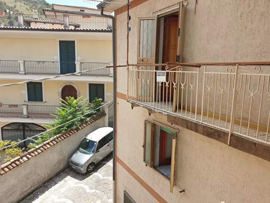 Immagine 9 di Villa in vendita  in Via Volturno a Sassano