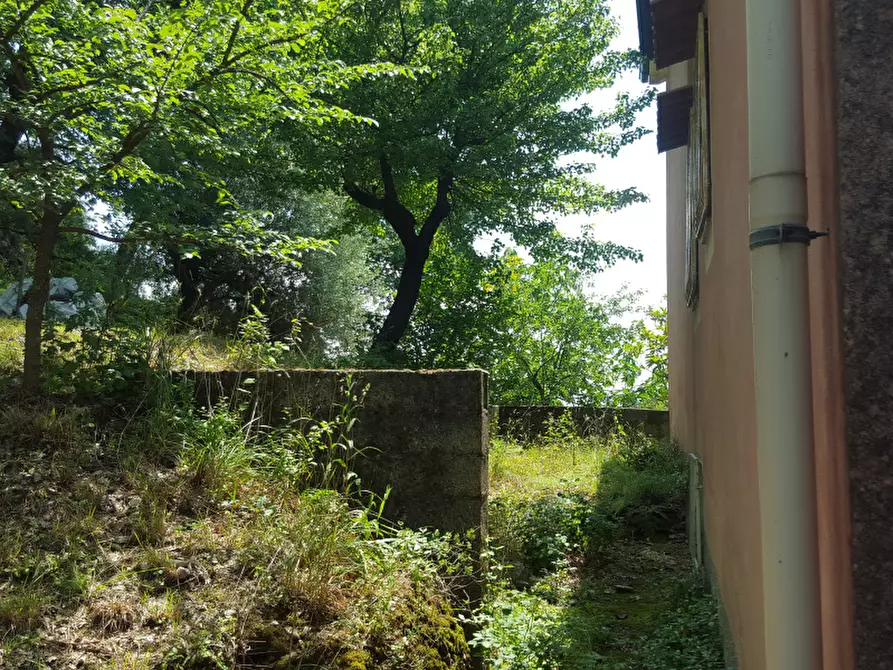 Immagine 8 di Villa in vendita  in Via Fratelli Bandiera a San Rufo