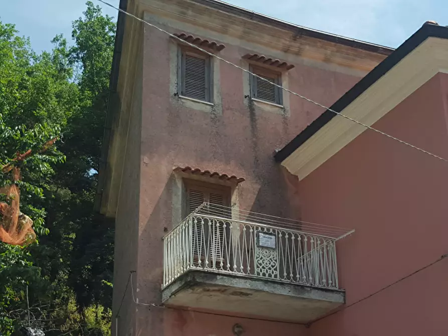 Immagine 24 di Villa in vendita  in Via Fratelli Bandiera a San Rufo