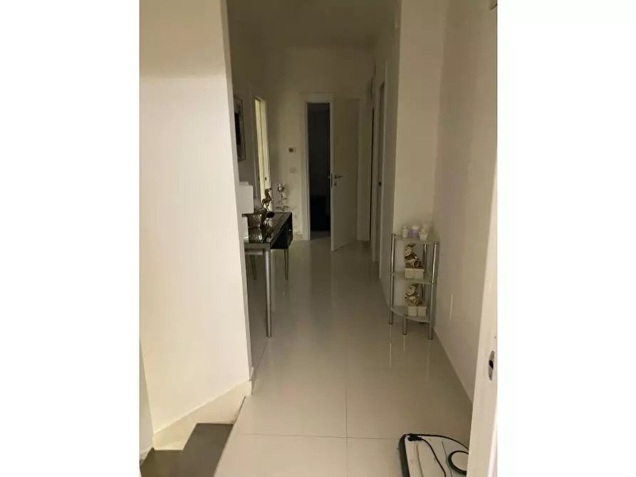 Immagine 2 di Villa in vendita  in Via Macchia Italiana a Sala Consilina