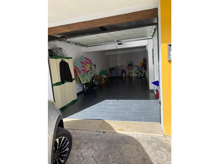 Immagine 4 di Villa in vendita  in Via Macchia Italiana a Sala Consilina