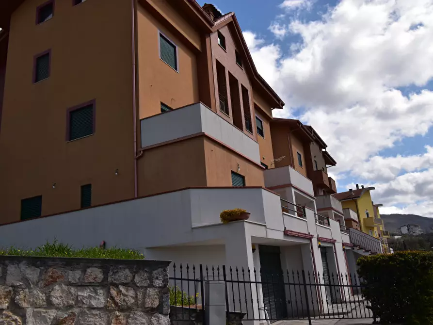 Immagine 15 di Villa in vendita  in Via Cappuccini a Sala Consilina