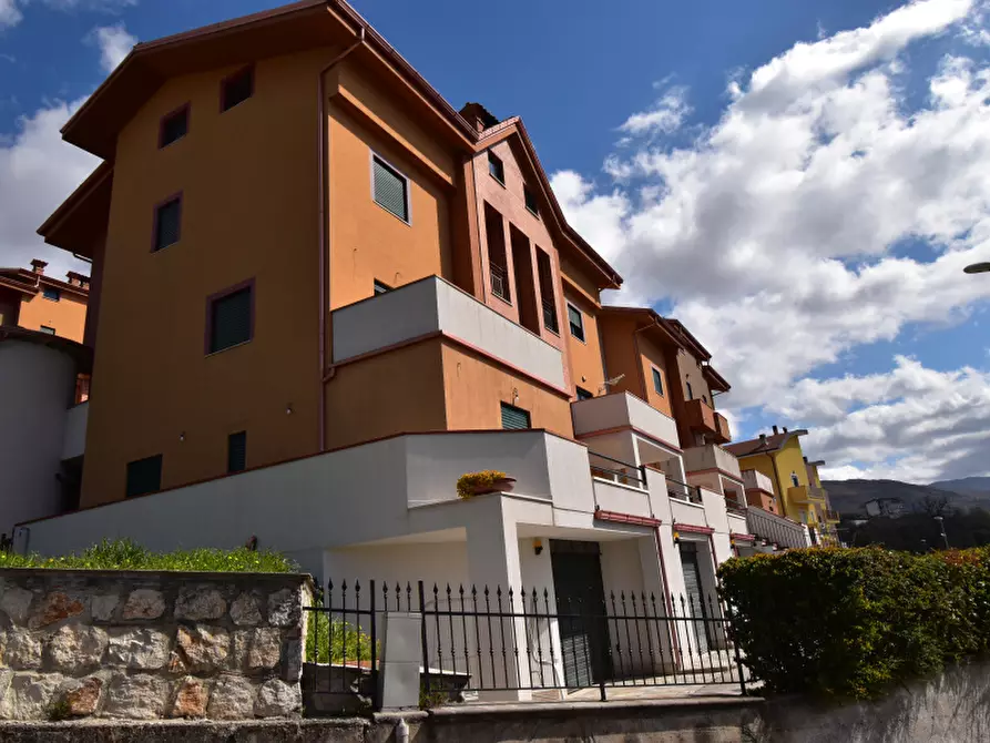 Immagine 16 di Villa in vendita  in Via Cappuccini a Sala Consilina