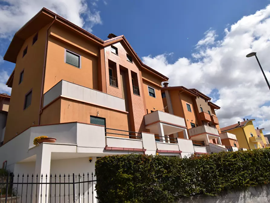 Immagine 17 di Villa in vendita  in Via Cappuccini a Sala Consilina