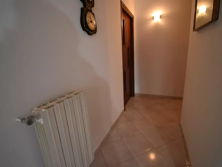 Immagine 10 di Villa in vendita  in Via Cappuccini a Sala Consilina