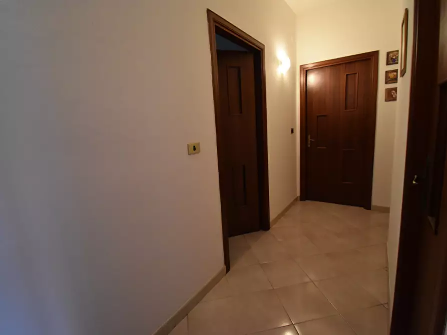 Immagine 11 di Villa in vendita  in Via Cappuccini a Sala Consilina