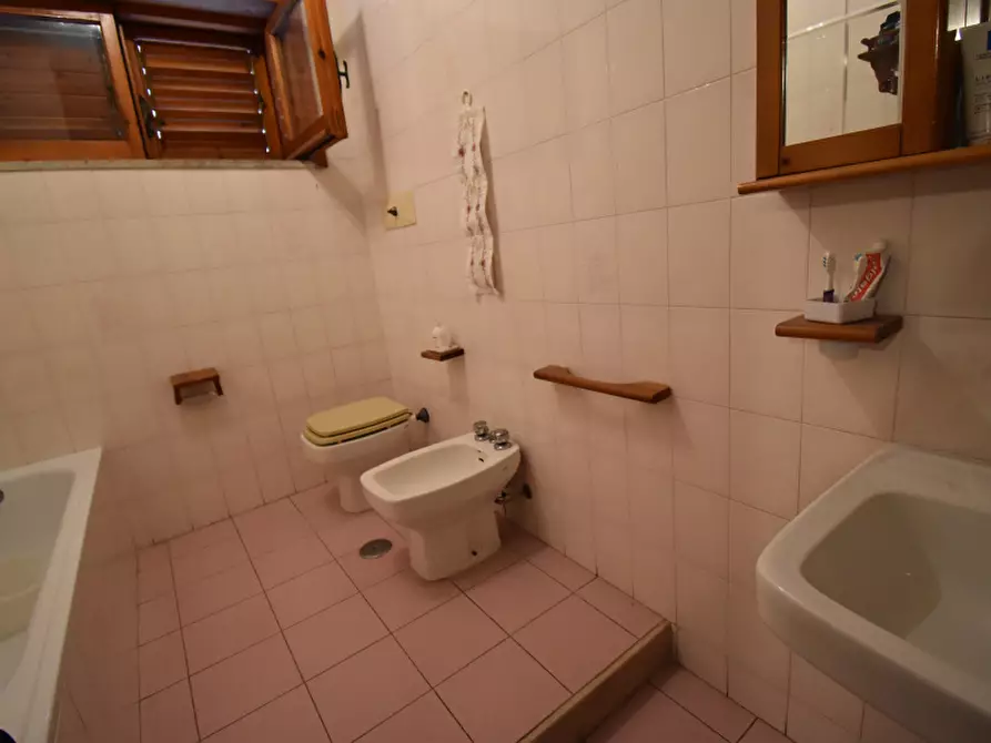 Immagine 16 di Villa in vendita  in Via Cappuccini a Sala Consilina