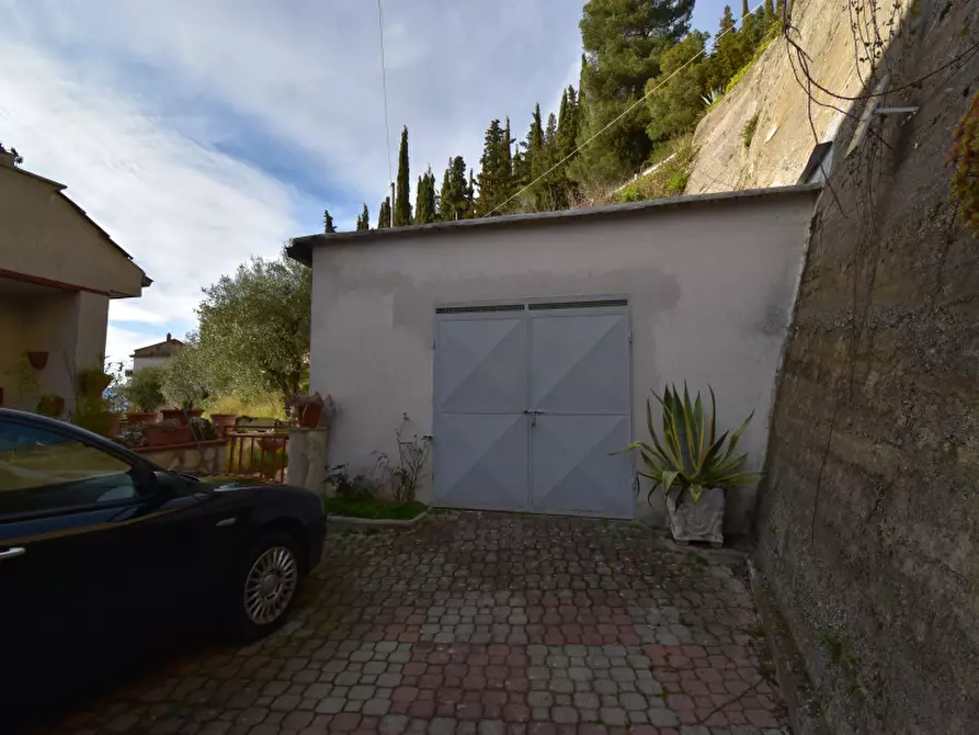 Immagine 19 di Villa in vendita  in Via Cappuccini a Sala Consilina