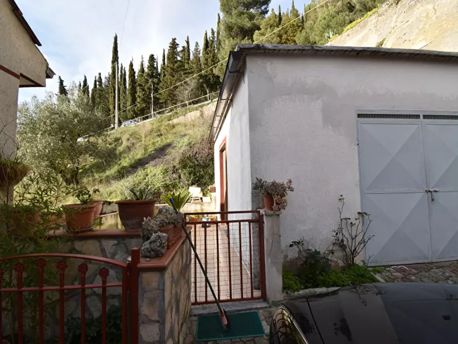 Immagine 21 di Villa in vendita  in Via Cappuccini a Sala Consilina