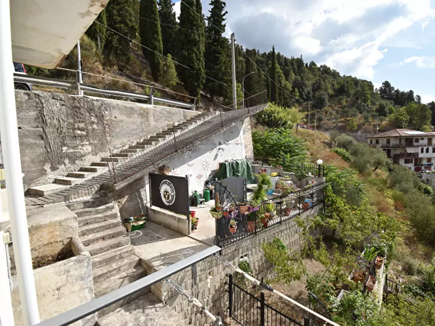 Immagine 12 di Villa in vendita  in Via Cappuccini a Sala Consilina