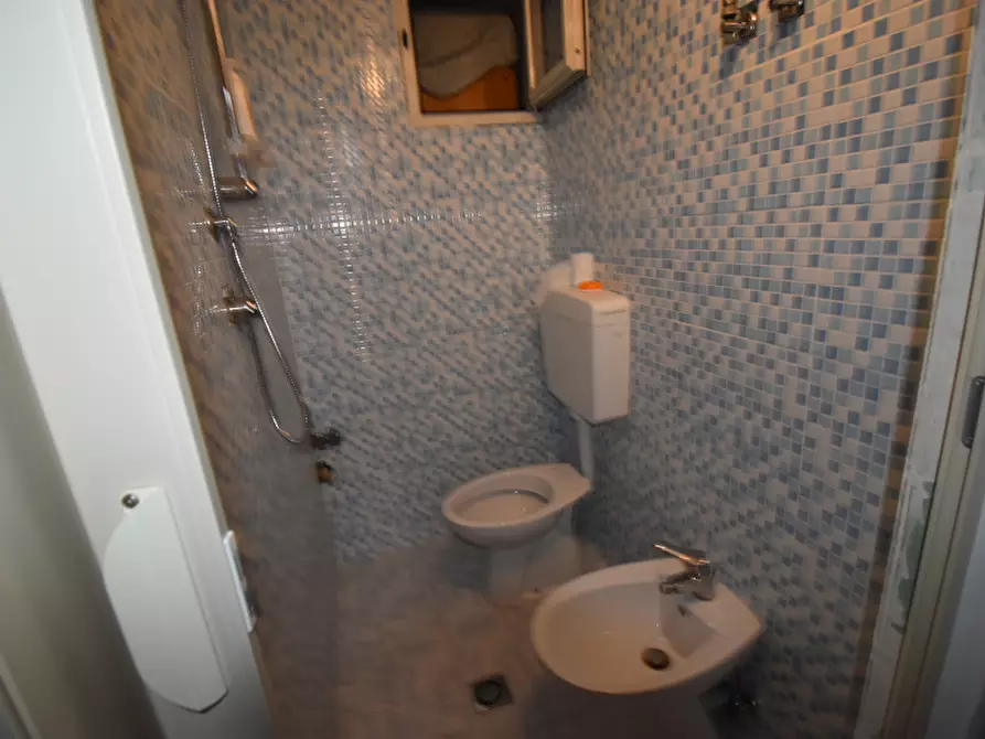 Immagine 22 di Villa in vendita  in Via Cappuccini a Sala Consilina