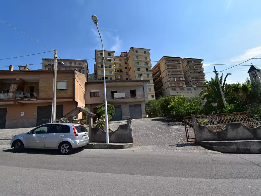 Immagine 19 di Villa in vendita  in Via San Rocco a Sala Consilina