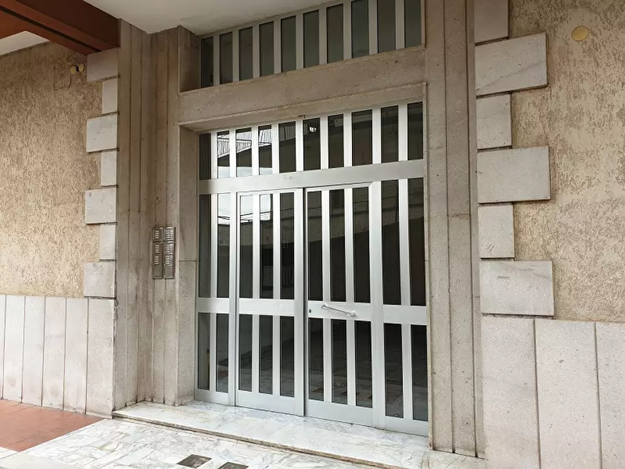 Immagine 4 di Appartamento in vendita  in Via Valle Mauro a Sala Consilina