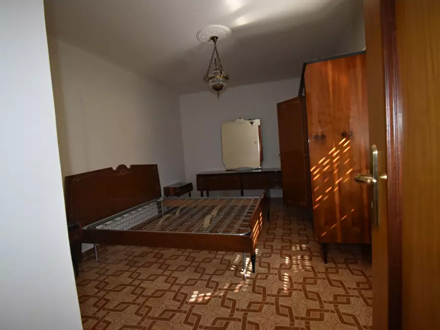 Immagine 3 di Villa in vendita  in Via Benvenuto Cellini a Sala Consilina