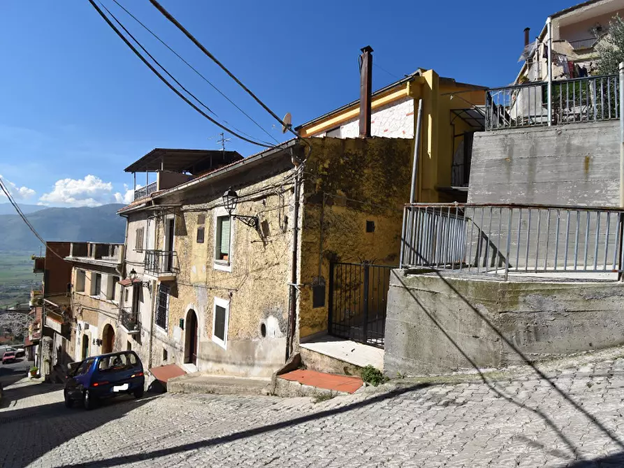 Immagine 5 di Villa in vendita  in Via Benvenuto Cellini a Sala Consilina