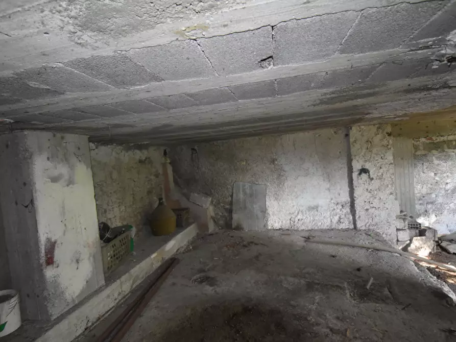 Immagine 10 di Villa in vendita  in Corso Vittorio Emanuele III a Sala Consilina