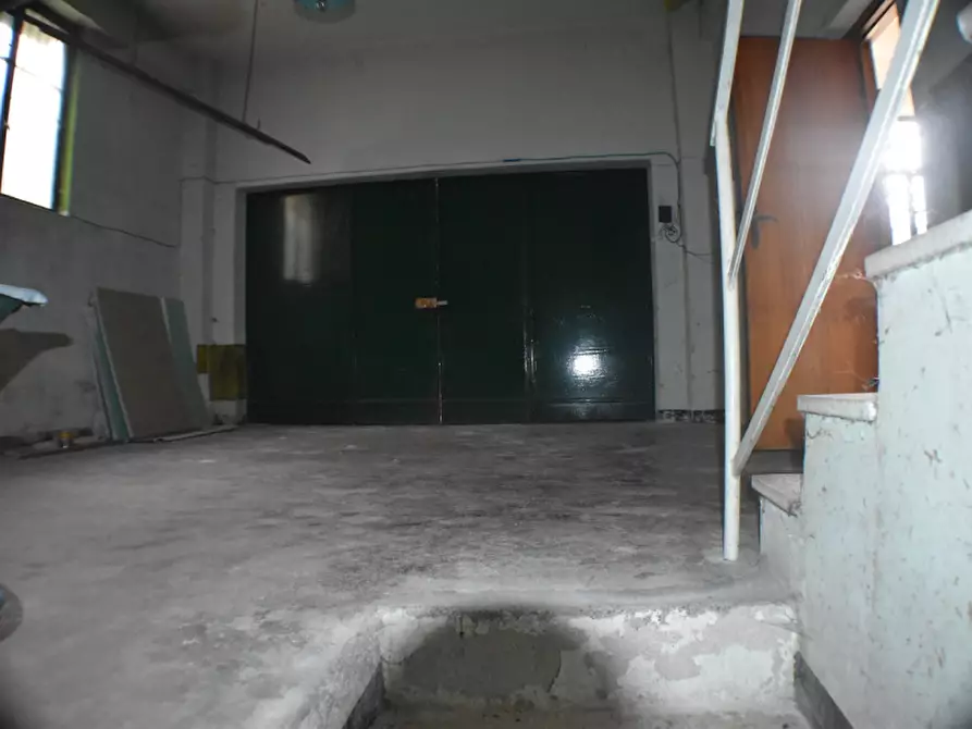 Immagine 4 di Villa in vendita  in Via San Rocco a Sala Consilina