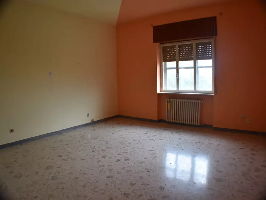 Immagine 10 di Villa in vendita  in Via San Rocco a Sala Consilina