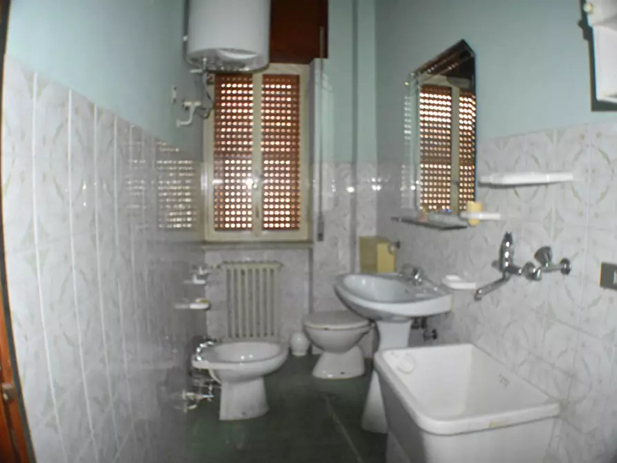 Immagine 14 di Villa in vendita  in Via San Rocco a Sala Consilina