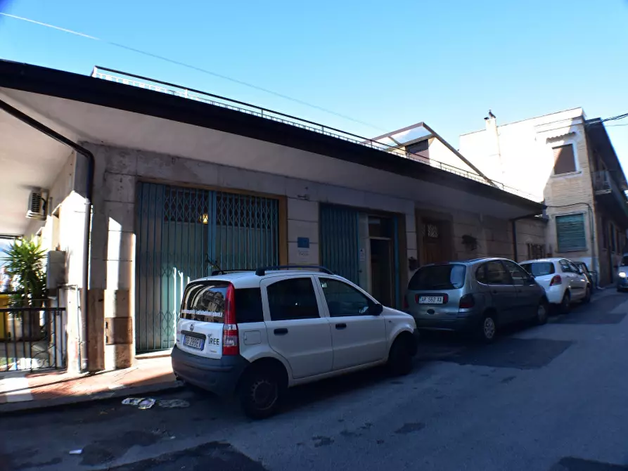 Immagine 2 di Appartamento in vendita  in Corso Vittorio Emanuele III a Sala Consilina