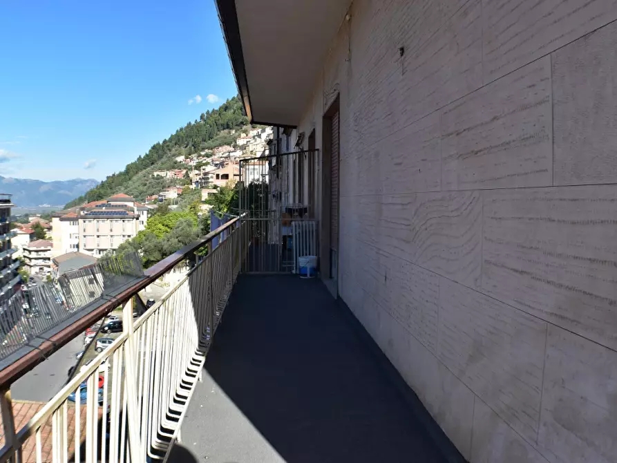 Immagine 9 di Appartamento in vendita  in Corso Vittorio Emanuele III a Sala Consilina