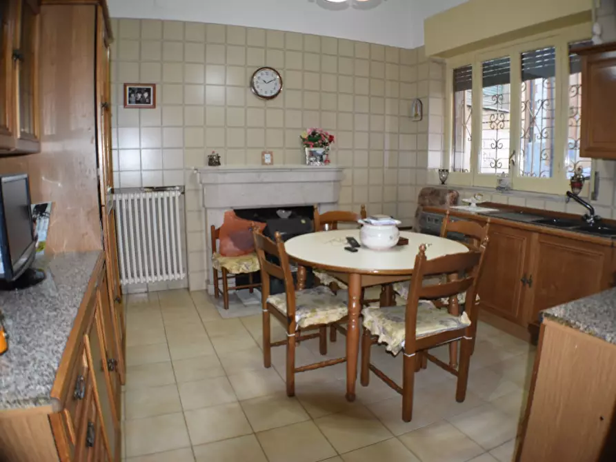 Immagine 18 di Appartamento in vendita  in Corso Vittorio Emanuele III a Sala Consilina