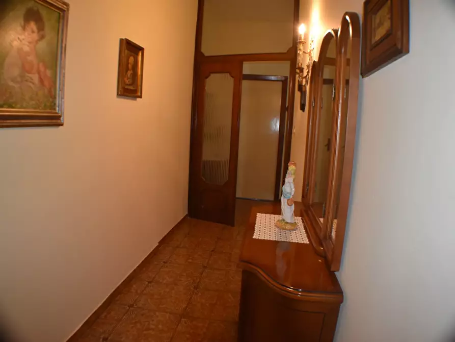 Immagine 21 di Appartamento in vendita  in Corso Vittorio Emanuele III a Sala Consilina