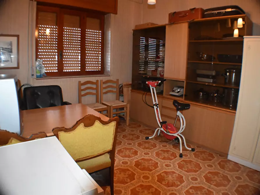 Immagine 25 di Appartamento in vendita  in Corso Vittorio Emanuele III a Sala Consilina